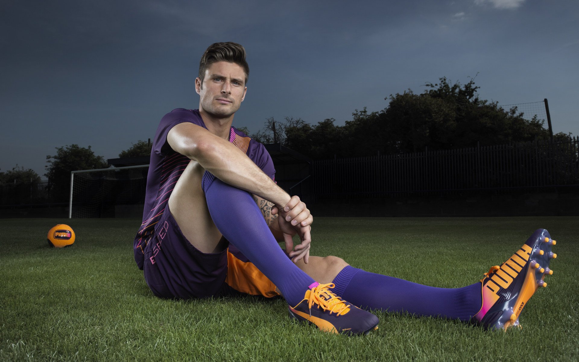 爱游戏资讯-曼联本周大手笔，引进世界级前锋，曼联上次榜首