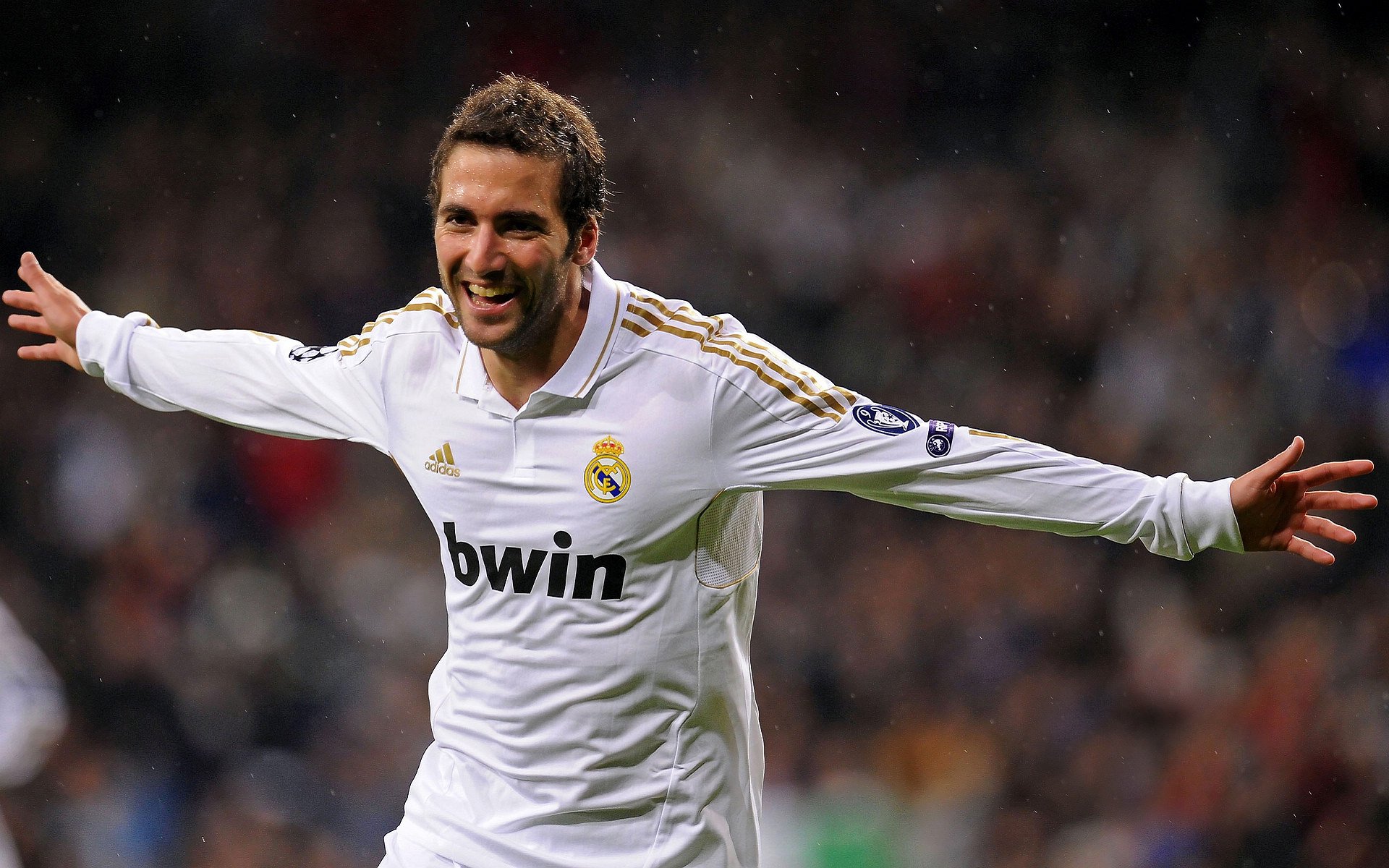 记忆中的欧冠瞬间：球迷心中的经典场面，最经典的欧冠